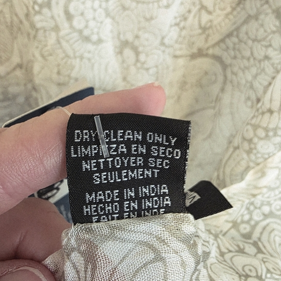 NWT VIVANTE by VSA Floral Scarf / Wrap Coastal Beach Resortwear Frayed Ends - Picture 6 of 11